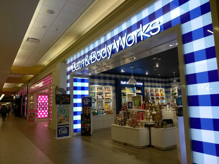Bath & Body Works 2