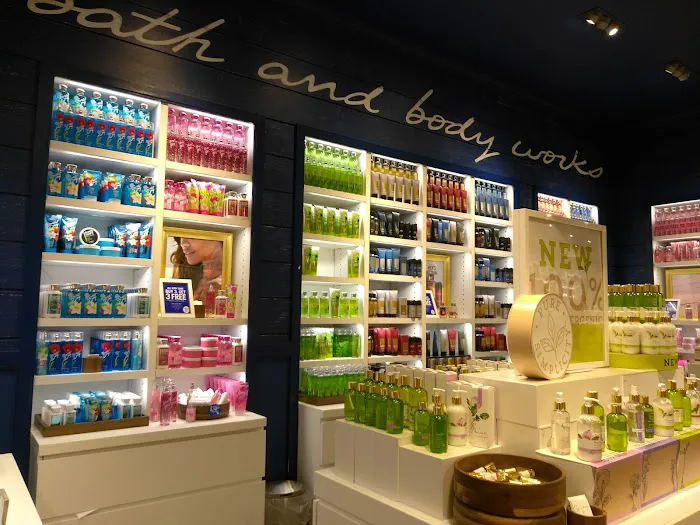Bath & Body Works 9