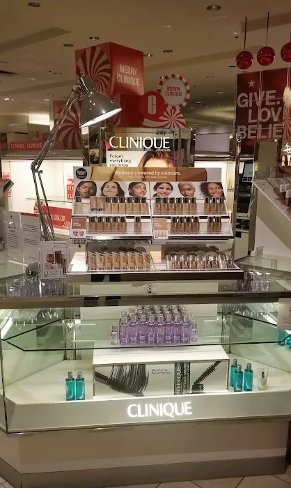 Macy's 0