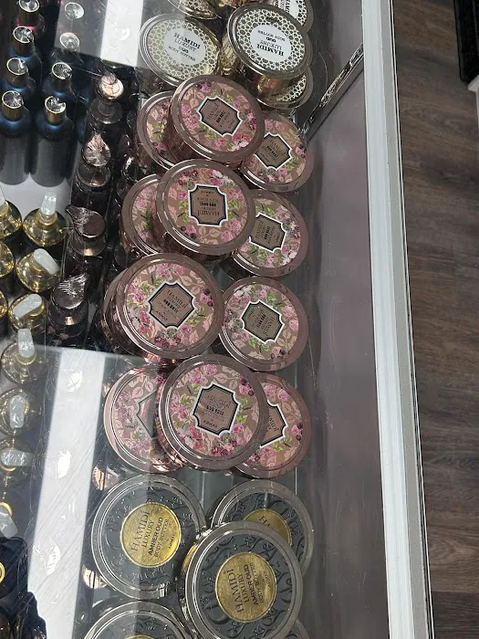 Oud N Aroma 1