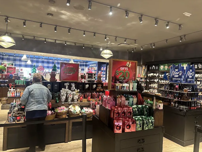 Bath & Body Works 1