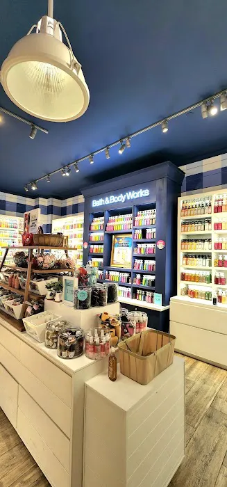 Bath & Body Works 1
