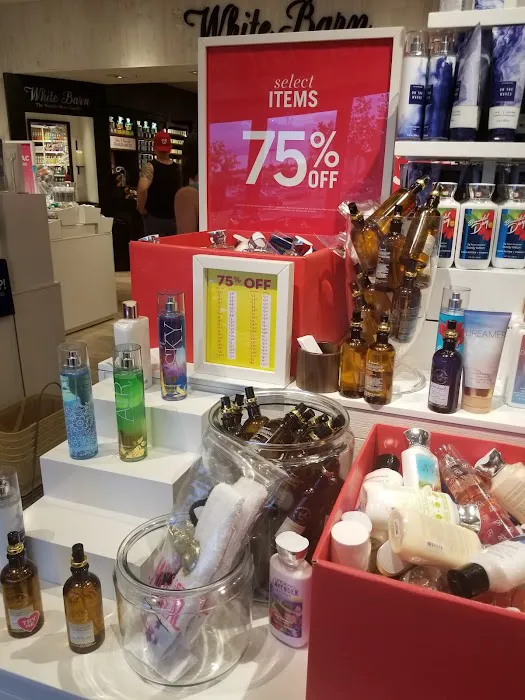 Bath & Body Works 4