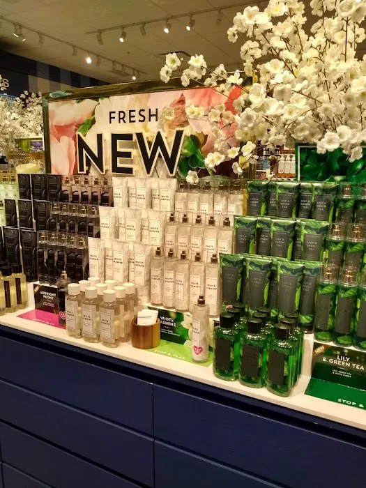 Bath & Body Works 2