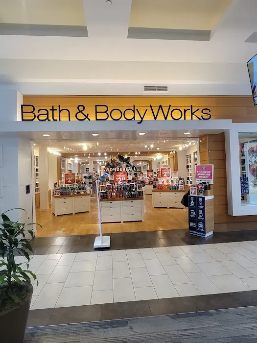 Bath & Body Works 4