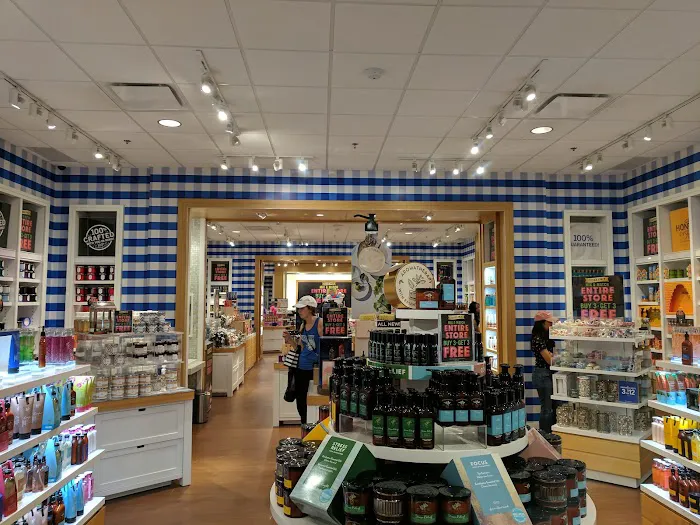 Bath & Body Works 1