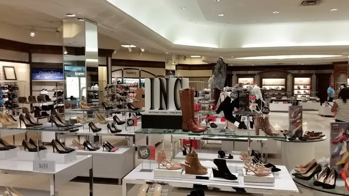 Macy's 0
