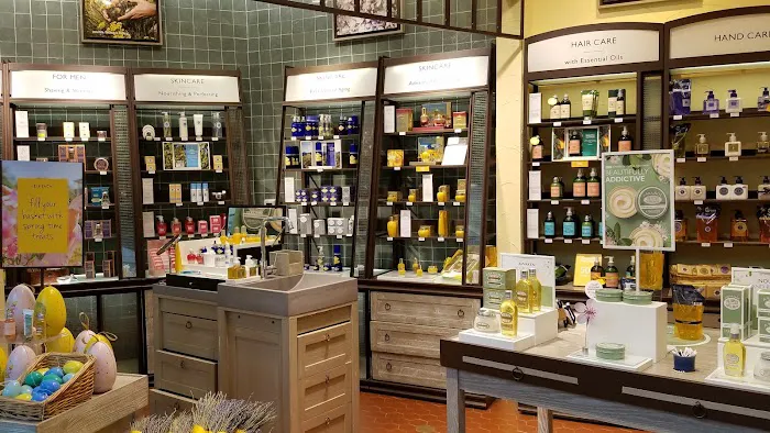 L'OCCITANE EN PROVENCE 1