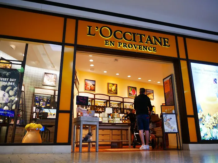 L'OCCITANE EN PROVENCE 4