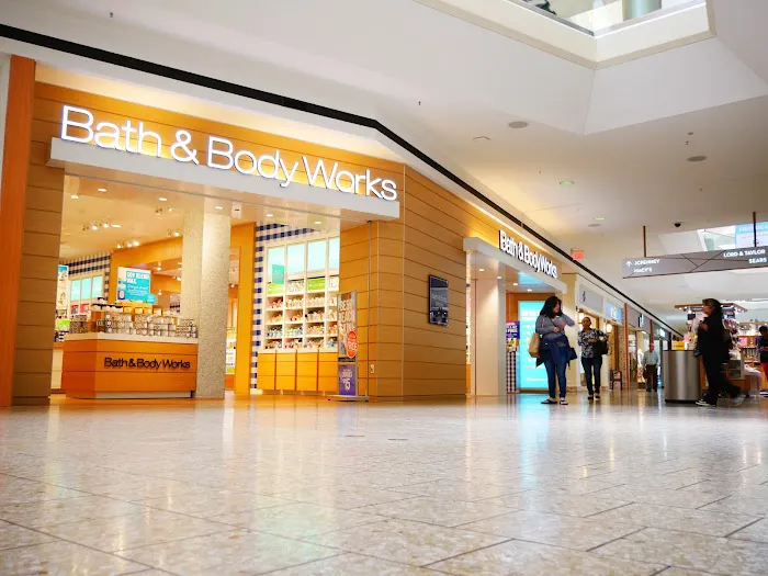 Bath & Body Works 2
