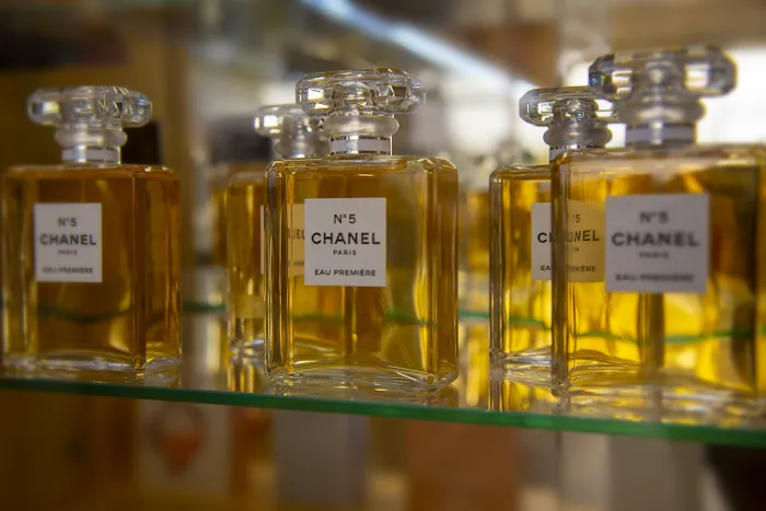 Perfume Headquarters 4