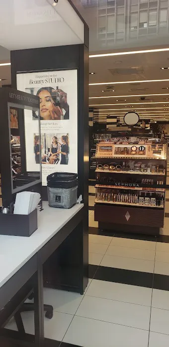 Aesop Tysons Corner 8