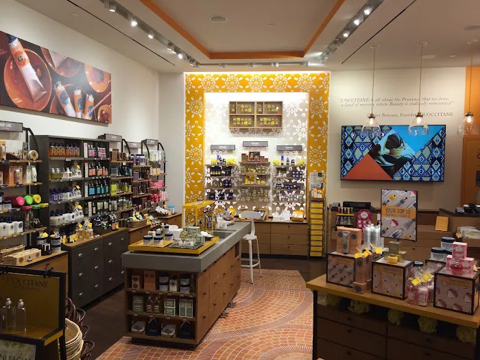 L'OCCITANE EN PROVENCE 0