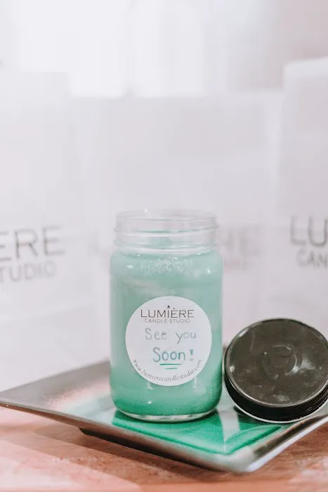 Lumière Candle Studio 4