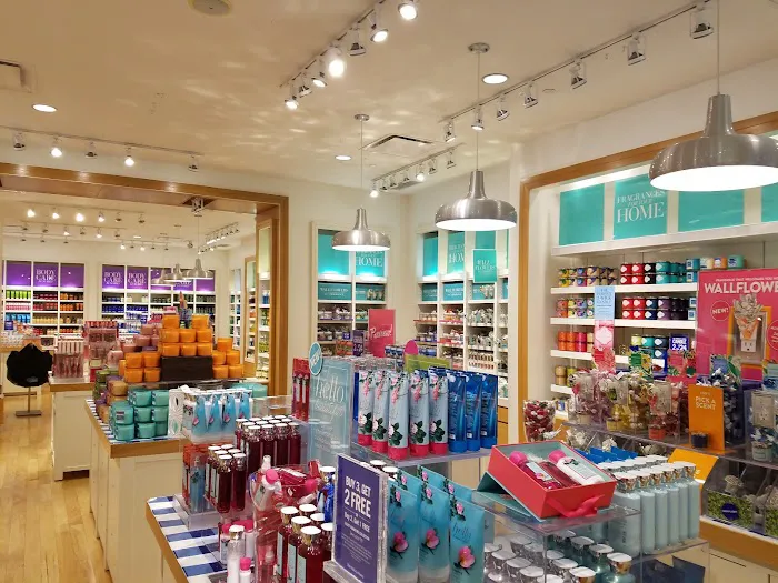Bath & Body Works 2