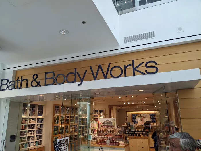 Bath & Body Works 1