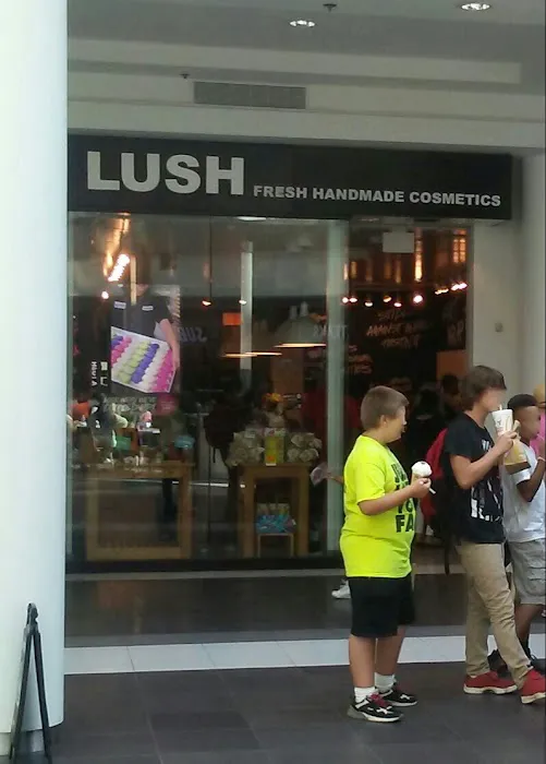 Lush Cosmetics Fashion Centre 5