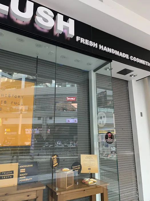 Lush Cosmetics Fashion Centre 9