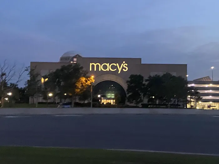Macy's 0
