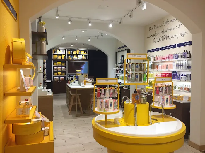 L'OCCITANE EN PROVENCE 0
