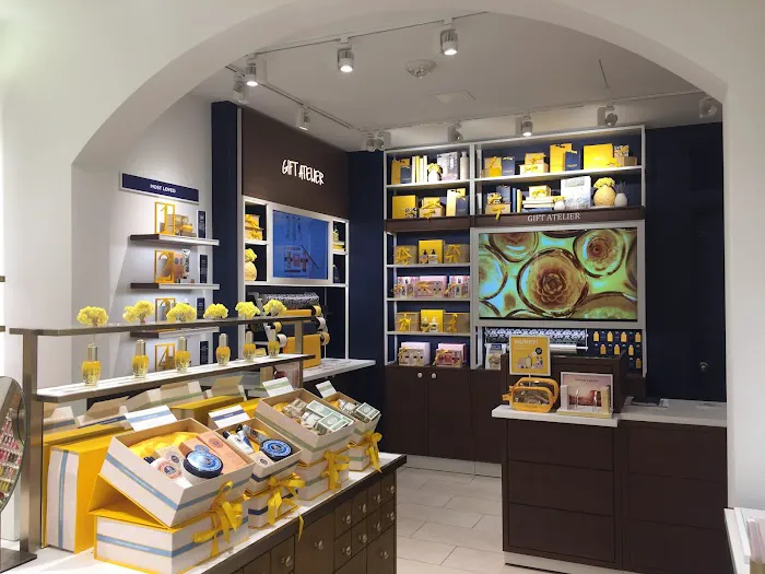 L'OCCITANE EN PROVENCE 4