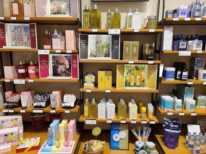 L'OCCITANE EN PROVENCE 1
