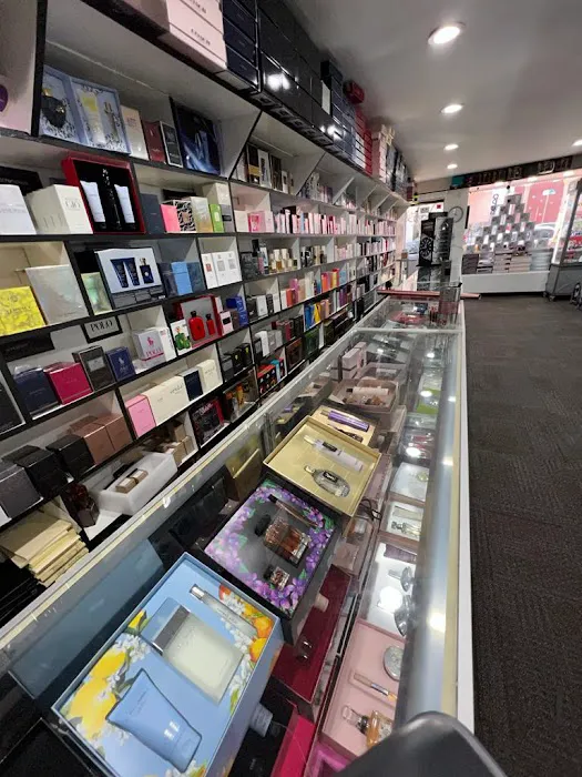 Fashion Perfumes & Watches 3