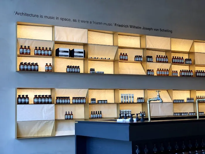 Aesop Shaw DC 5