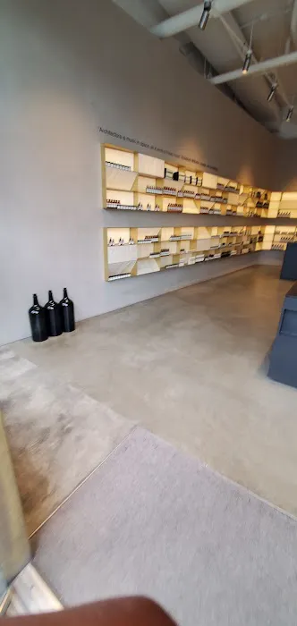 Aesop Shaw DC 7