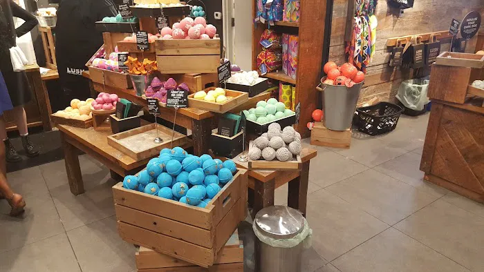 Lush Cosmetics Crabtree Valley 0
