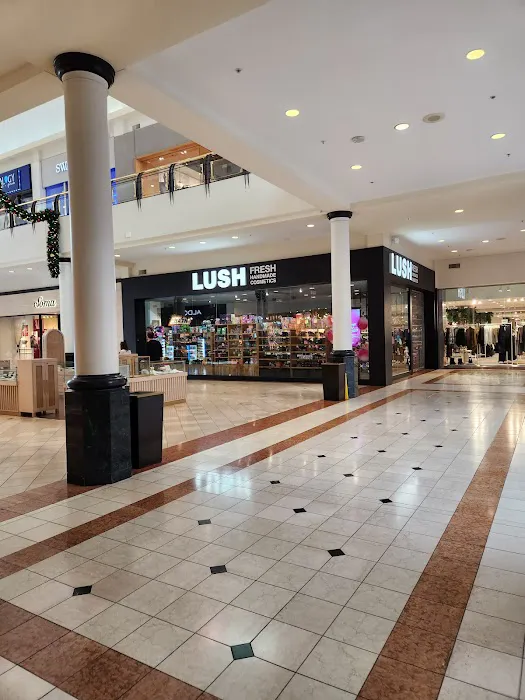 Lush Cosmetics Crabtree Valley 3