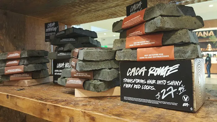 Lush Cosmetics Crabtree Valley 8