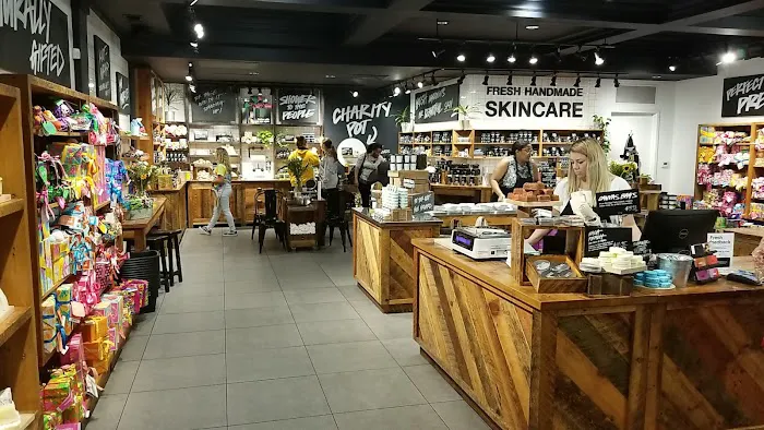 Lush Cosmetics Magazine Street 4
