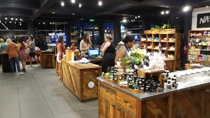 Lush Cosmetics Magazine Street 7