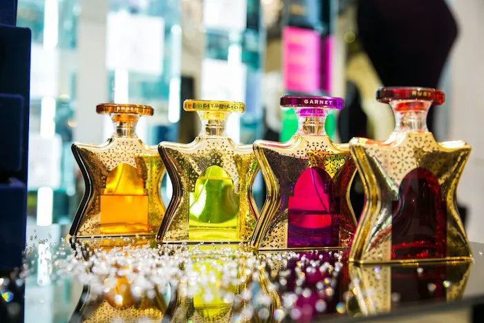 Perfume Palace 6
