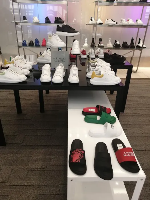Saks Fifth Avenue 6