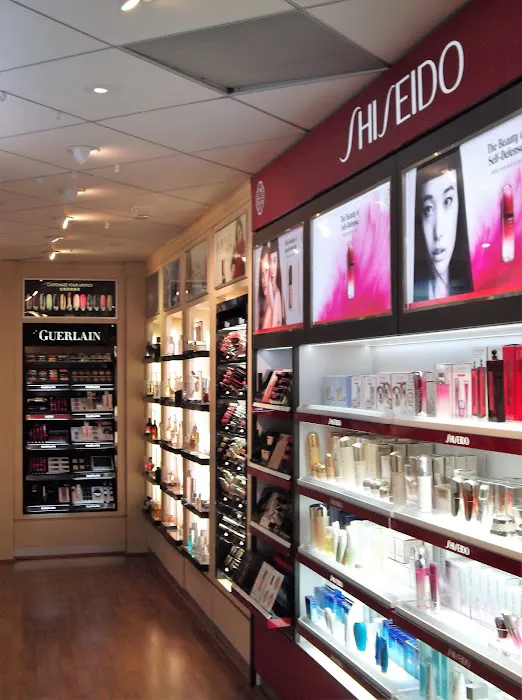 Diplomatic Duty-Free Shop 1
