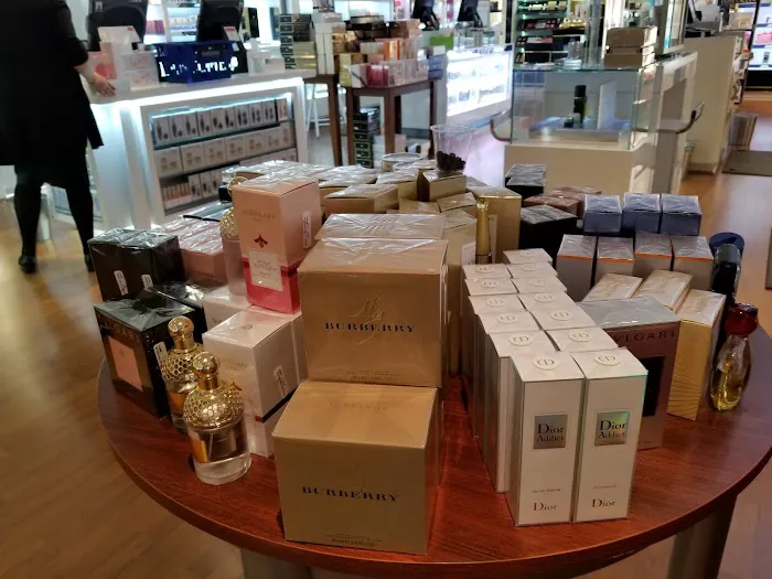 Diplomatic Duty-Free Shop 6