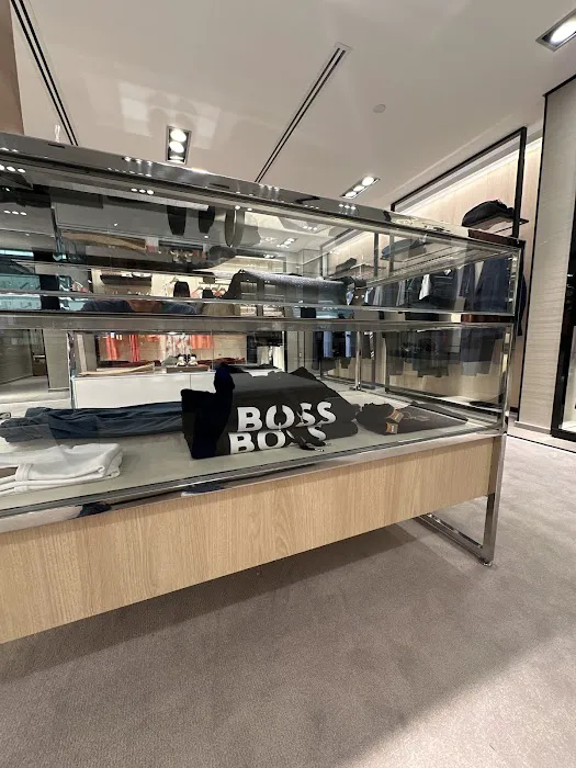 BOSS Store - Tysons Galleria 2