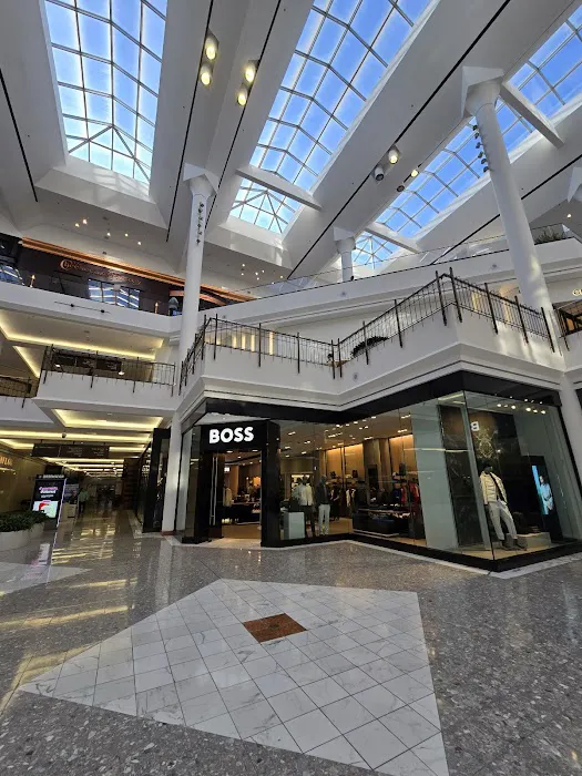 BOSS Store - Tysons Galleria 8