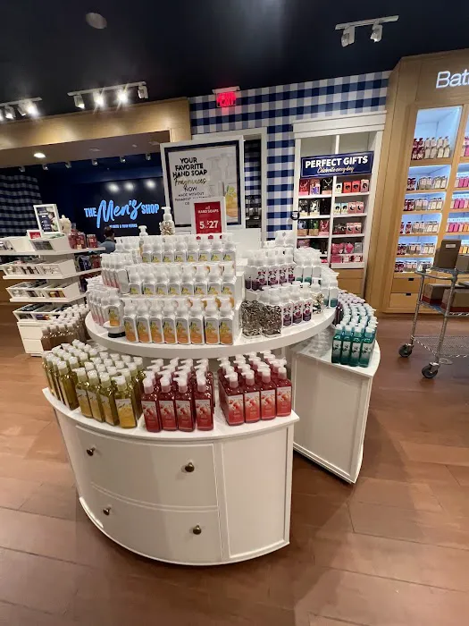Bath & Body Works 2