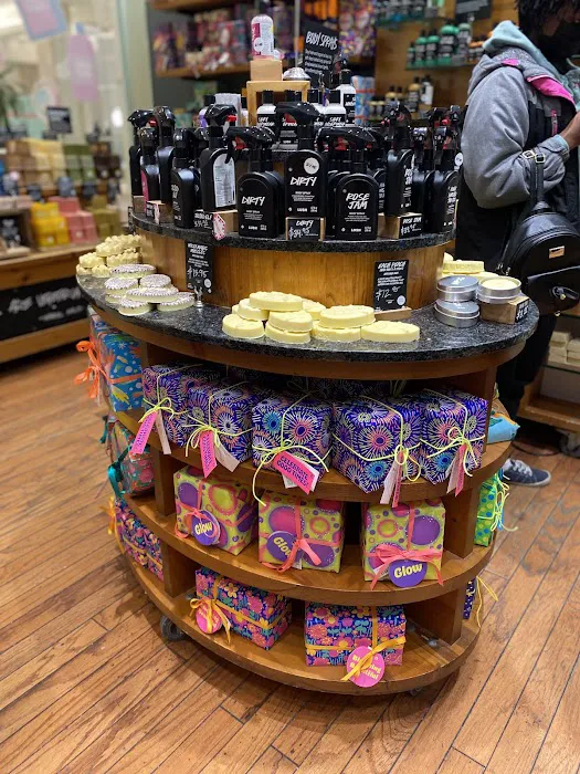 Lush Cosmetics Montgomery 2