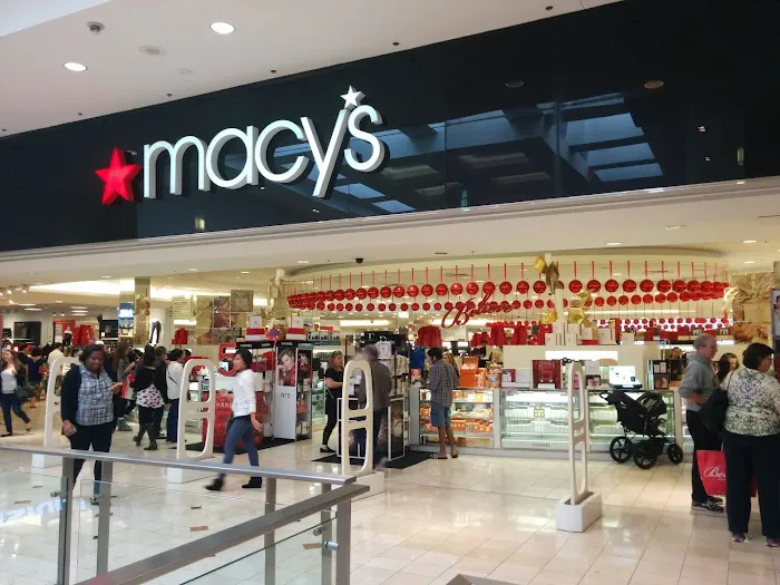 Macy's 0