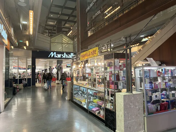 Perfumes & More 1