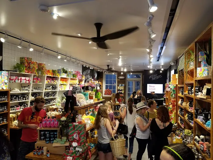Lush Cosmetics Royal Street 8