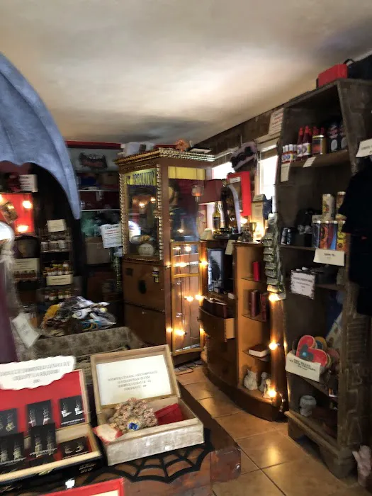 Boutique Du Vampyre 2