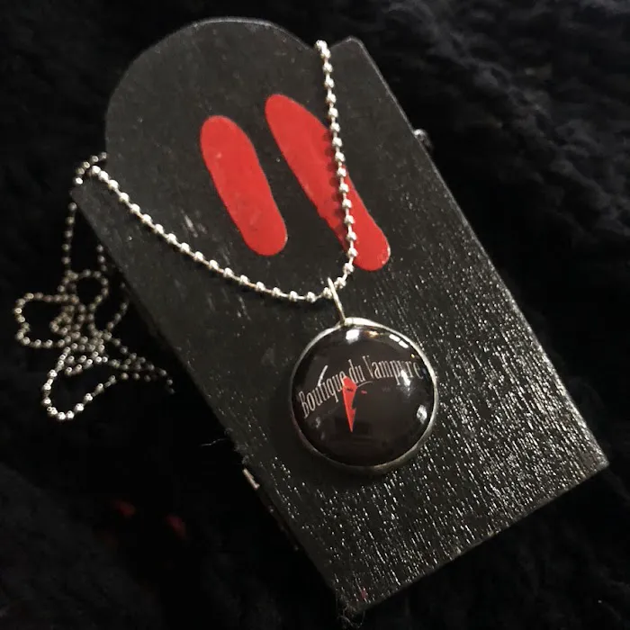Boutique Du Vampyre 6