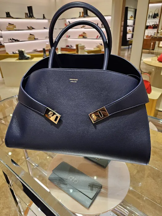 Salvatore Ferragamo 6
