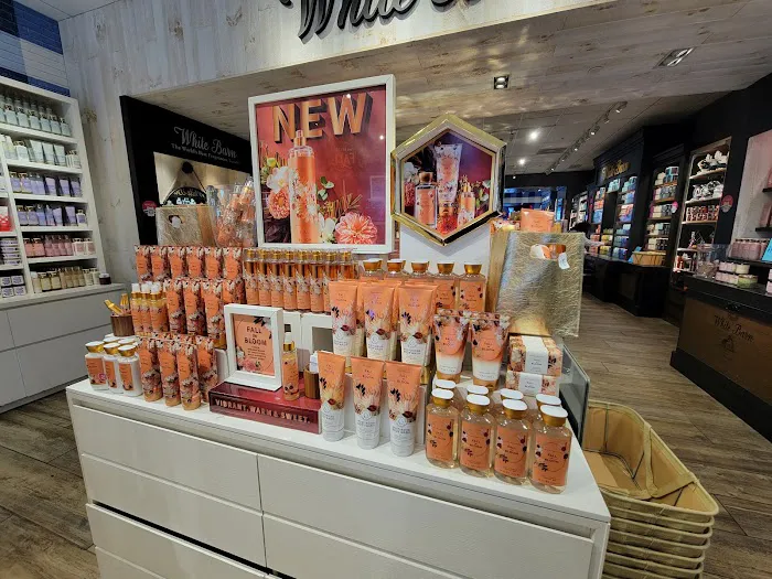 Bath & Body Works 1