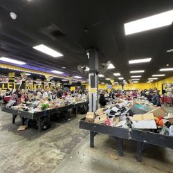 Treasure Hunt Liquidators Bin Mega Store ico